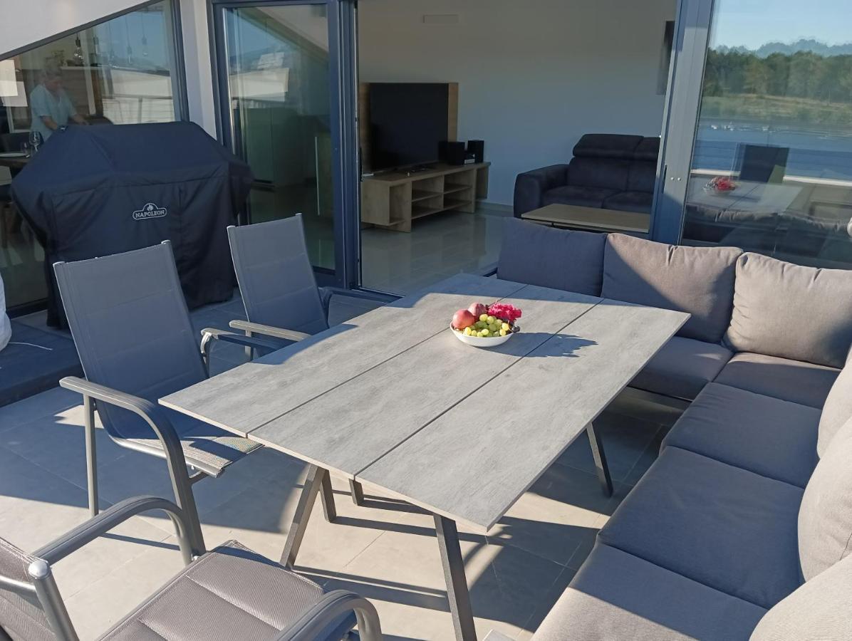 شقة Penthouse Sunset ميدولين المظهر الخارجي الصورة